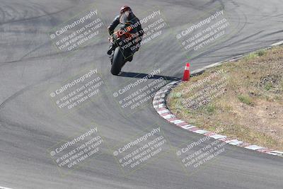 media/Apr-20-2025-AHRMA (Sun) [[393a79c373]]/Race/Group 11 early race/Turn 4b/